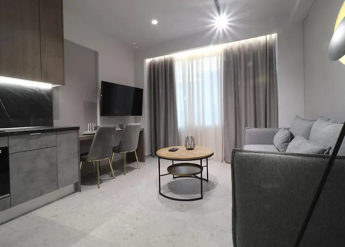 Tailor Suite 4