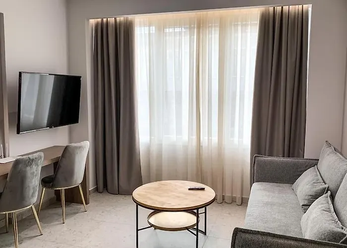 Tailor Suite 4